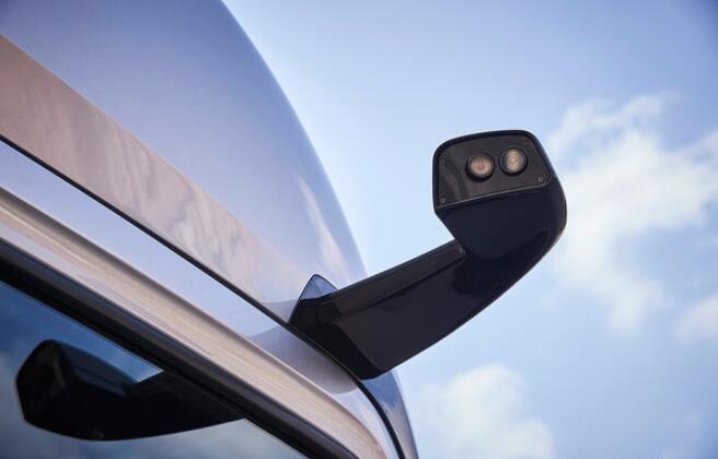 20 Mercedes Benz pure electric trucks put into operation
