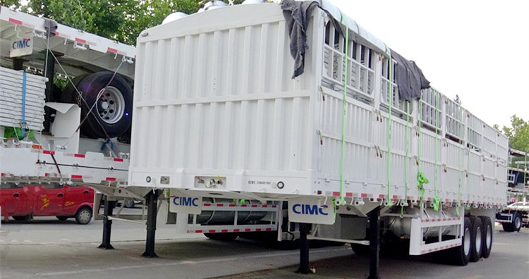 CIMC 3 Axle 60Ton Animal Transport Trailer for Sale in Sudan