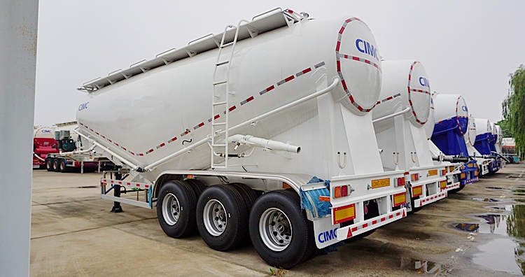 CIMC 40 Ton Dry Cement Banana Shaped Trailer for Sale in Mozambique