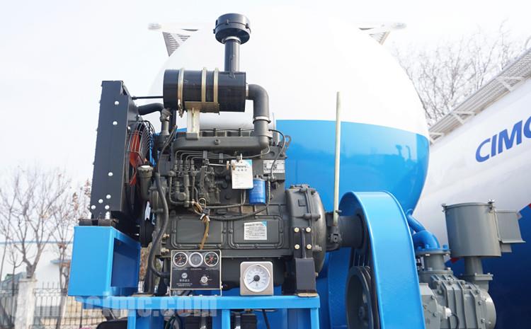 28cbm Pneumatic Cement Tanker Trailer for Sale in Algeria