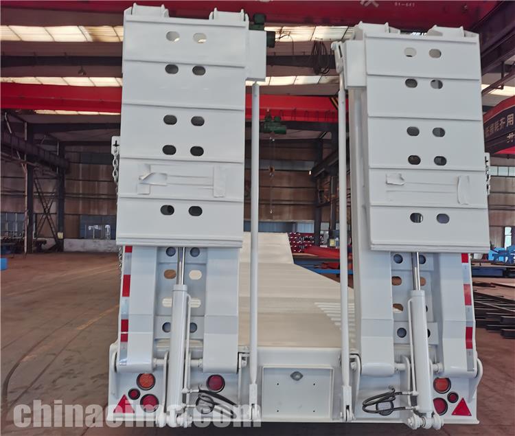 CIMC 2 Axle 60 Ton Low Bed Trailer for Sale In Tanzania