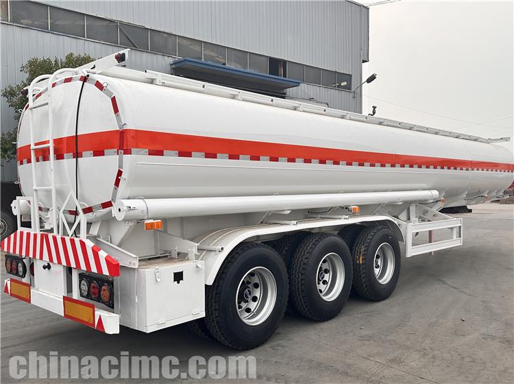 Tri Axle 45000 L Oil Tanker Trailer for Sale In Rwanda