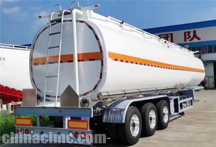Tri Axle Diesel Tanker Trailer for Sale In Tanzania