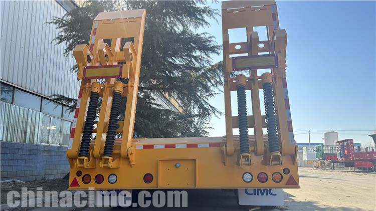 CIMC Tire Exposed 60 Ton Low Bed Trailer for Sale In Dominica