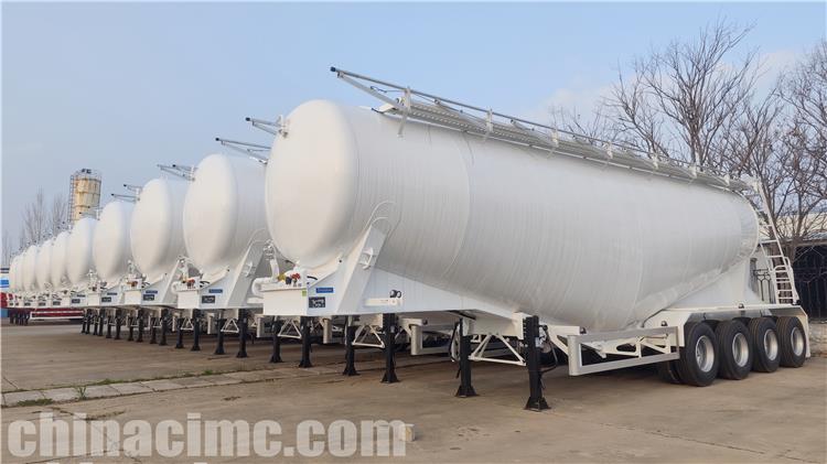 10 Units 4 Axle Bulker Cement Tanker Trailer for Sale In Zambia