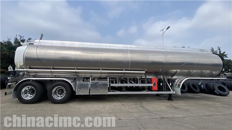 CIMC 2 Axle Fuel Tanker Trailer for Sale in Tanzania