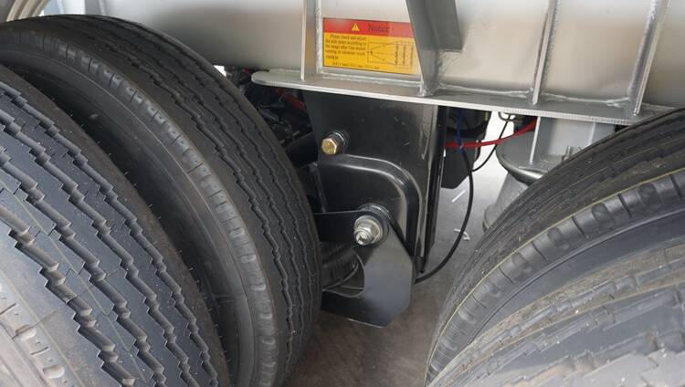 Air suspension Of 42000L Aluminium Tank Trailer