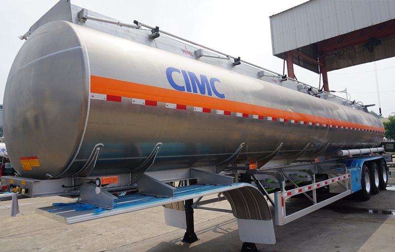 aluminum fuel tanker