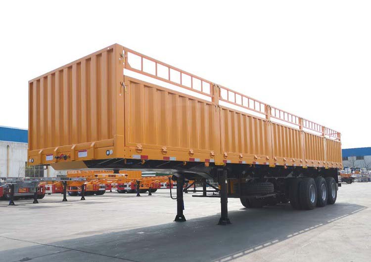 CIMC 3 Axle 50 Tons Animal Transport Trailer for Sale