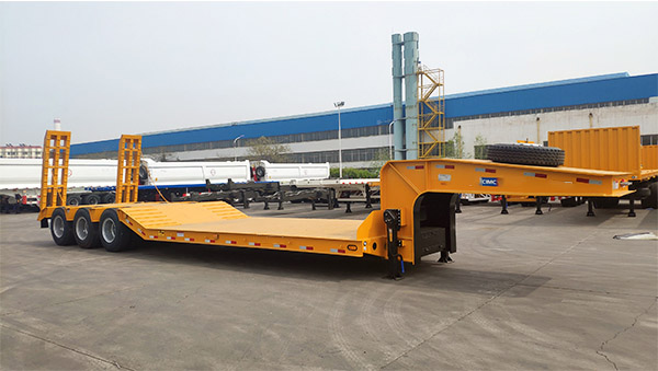 Tri Axle Low Loader Trailer for Sale - CIMC Low bed Trailer