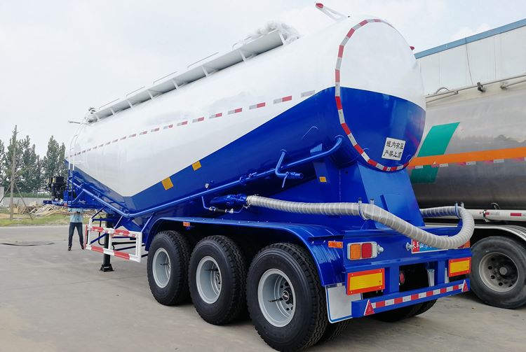 CIMC Tri Axle Powder Tanker Trailer for Sale in Tanzania