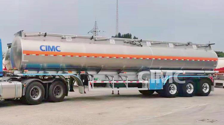 Tri Axle 45000 Ltrs Aluminum Tanker Trailer for Sale In Namibia