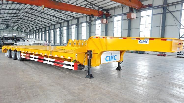 Tri Axle Low Loader Truck and Trailer for Sale in Jamaica Kingston