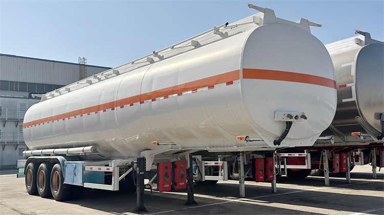 CIMC Aluminum Tanker for Sale in Zimbabwe - CIMC Vehicles