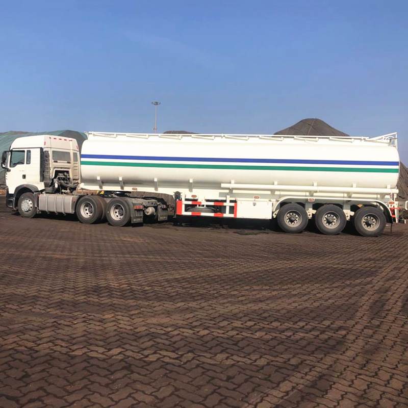 CIMC 3 Axle Truck Fuel Road Tanker Trailer